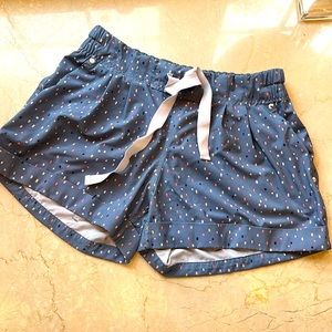 Lululemon shorts. Size 8/tag has fallen off in wash.